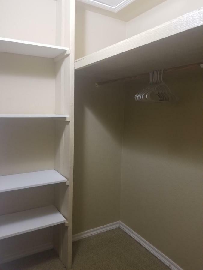 Close To Strip, Very Private, Gated, Huge Floorplan, Wifi, Washer&dryer Casa de férias *